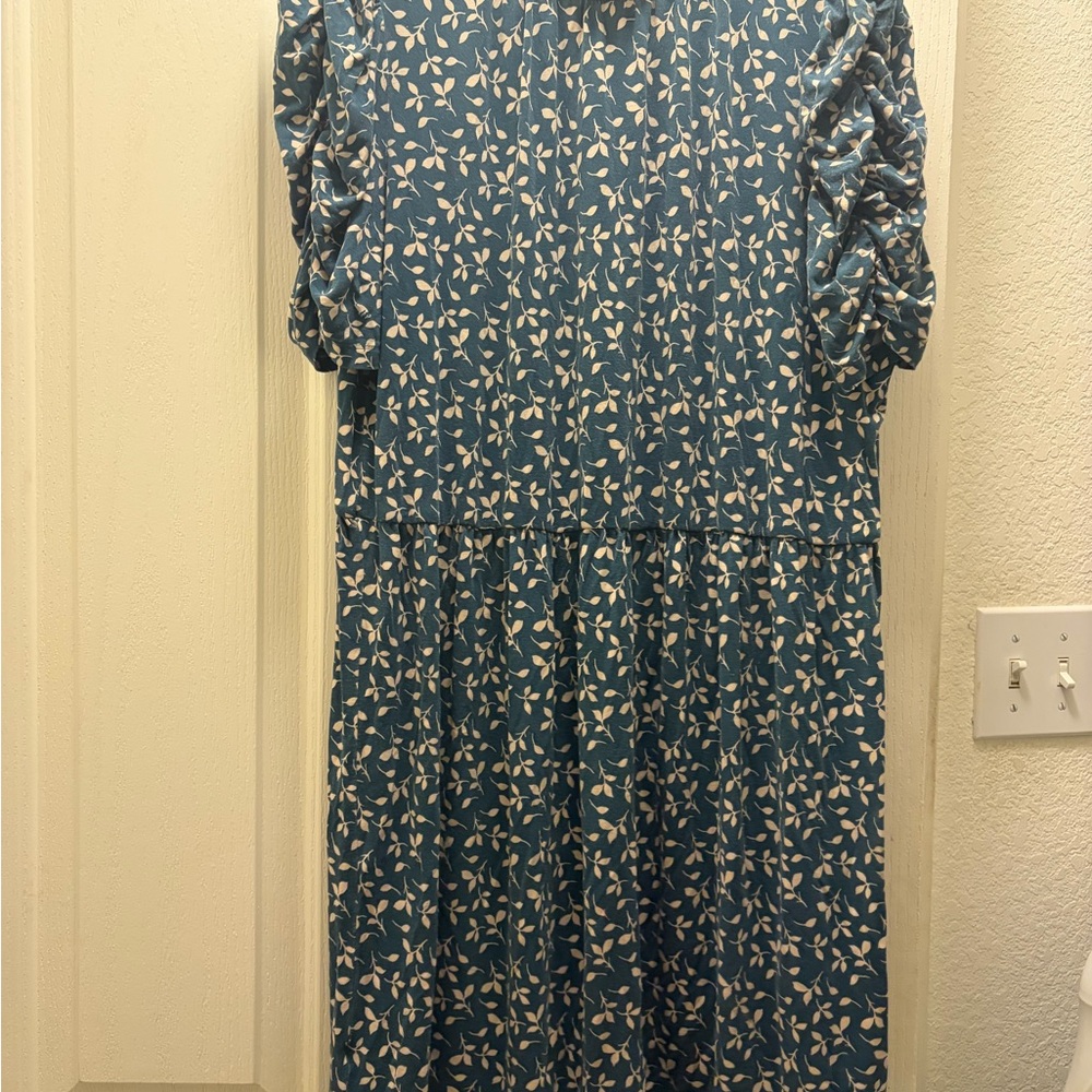 LOFT Teal and Cream Leaf Print petite Dress